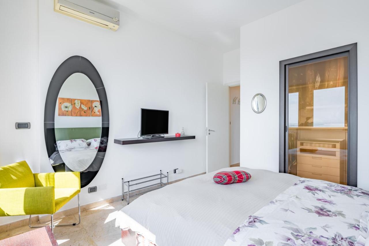 Catania Seaview Apartment With Balcony Eksteriør bilde